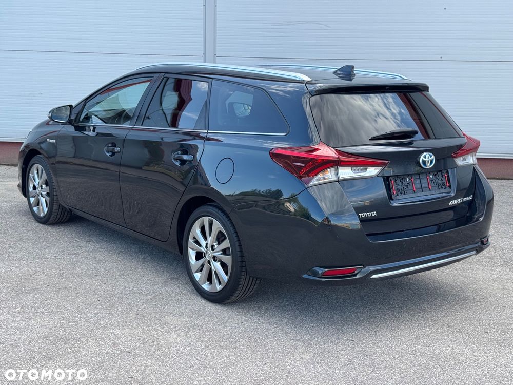 Toyota Auris - 5