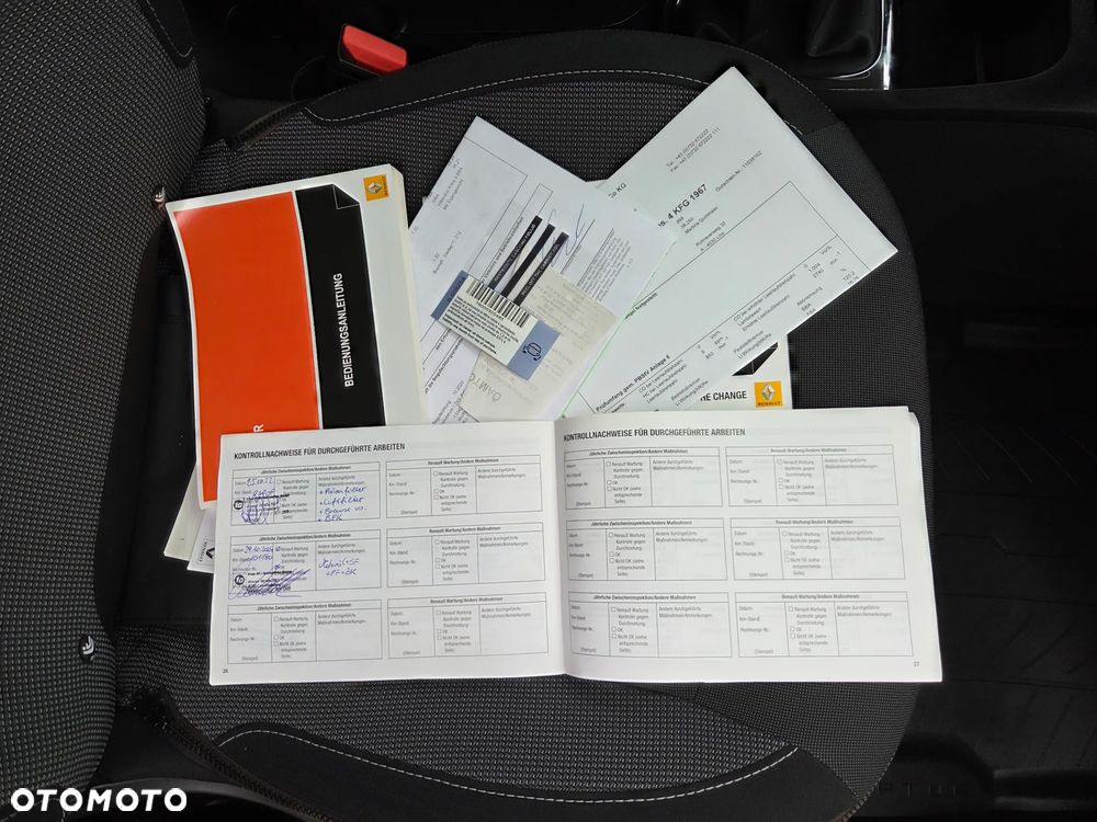 Renault Captur - 16