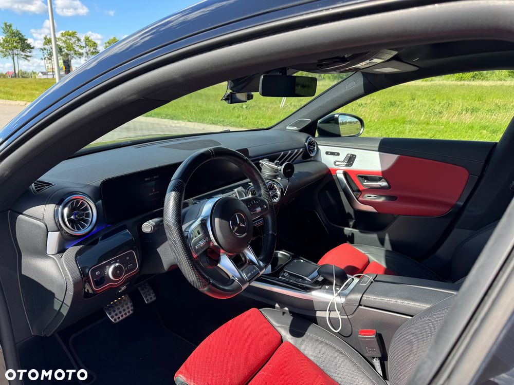 Mercedes-Benz CLA AMG 45 4-Matic 8G-DCT - 11