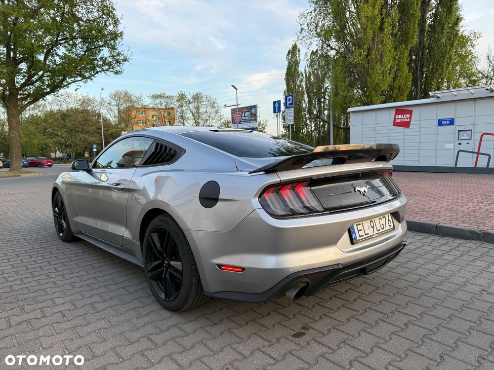 Ford Mustang 2.3 Eco Boost - 4