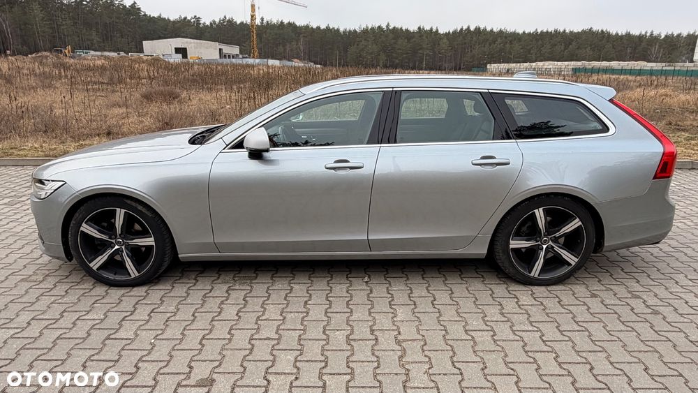 Volvo V90 D4 Geartronic R Design - 5