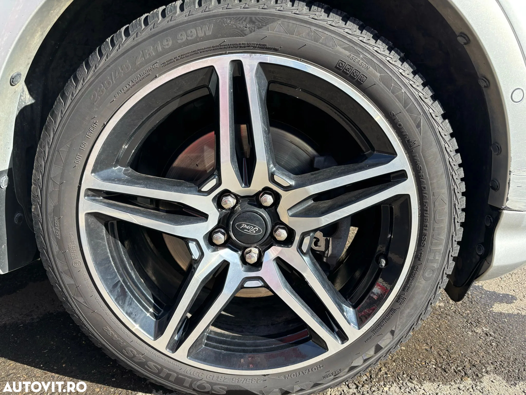 Ford Kuga 2.0 TDCi 4WD Powershift ST-Line - 29