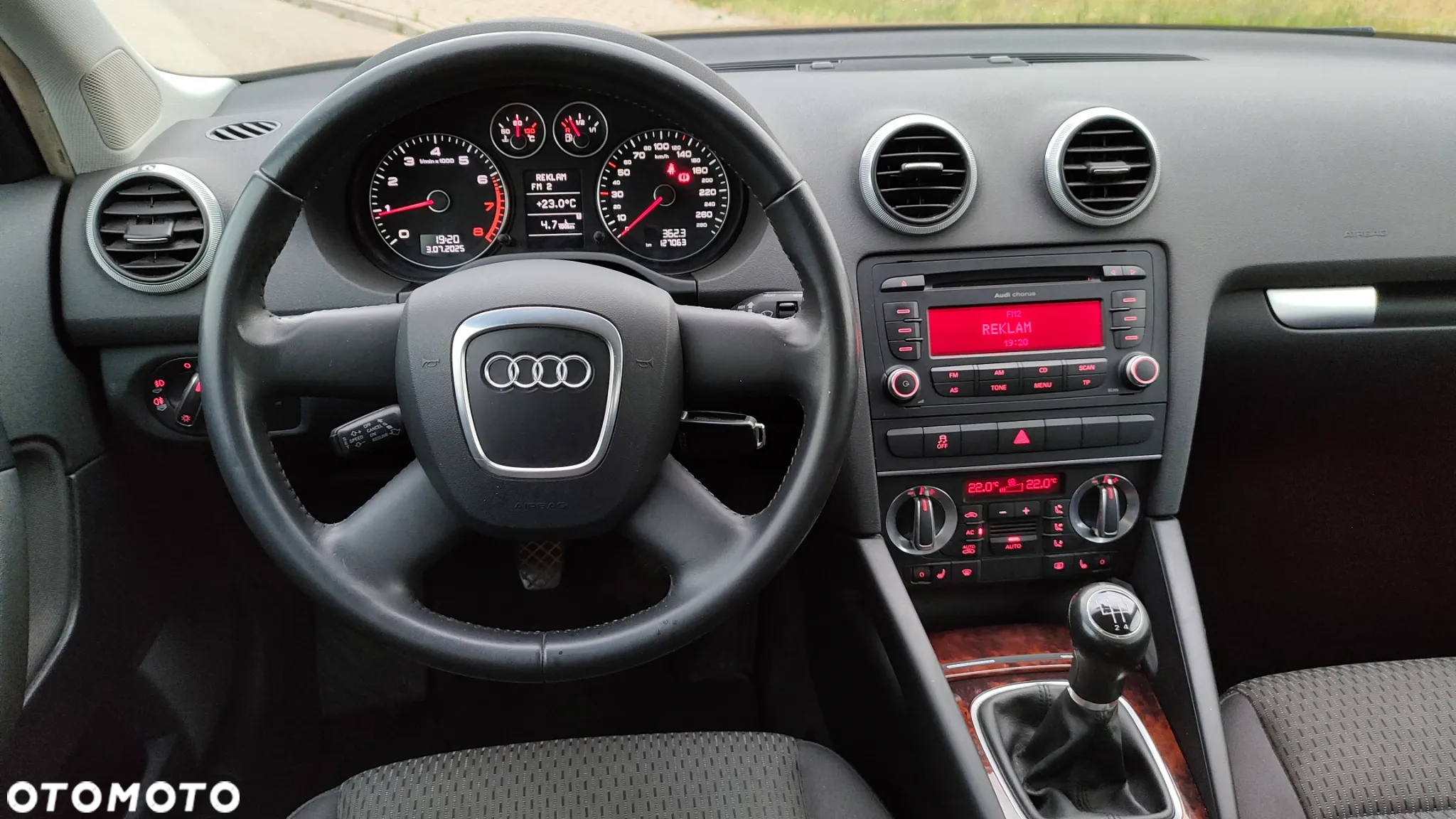 Audi A3 1.6 Sportback Attraction - 10