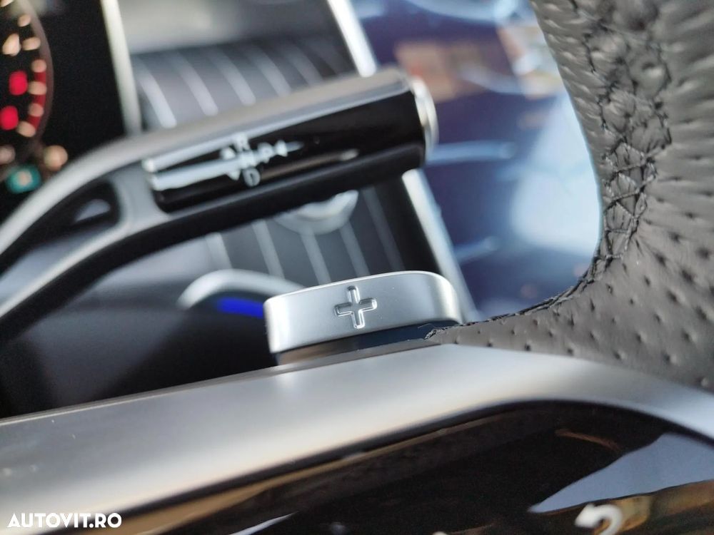 Mercedes-Benz GLC - 25