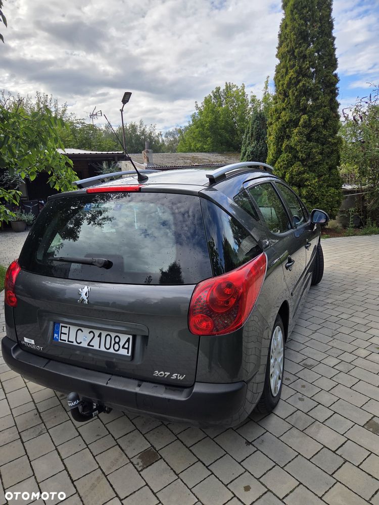 Peugeot 207 90 HDi FAP (Blue Lion) 98G - 4