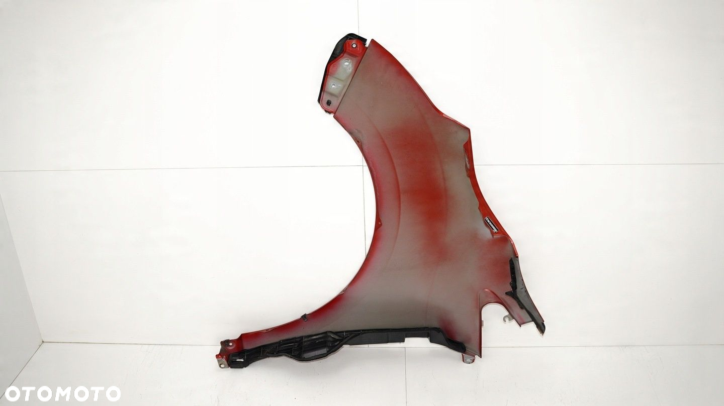 BŁOTNIK PRAWY PRZÓD TOYOTA VERSO LIFT 13-18R 3R3 - 13