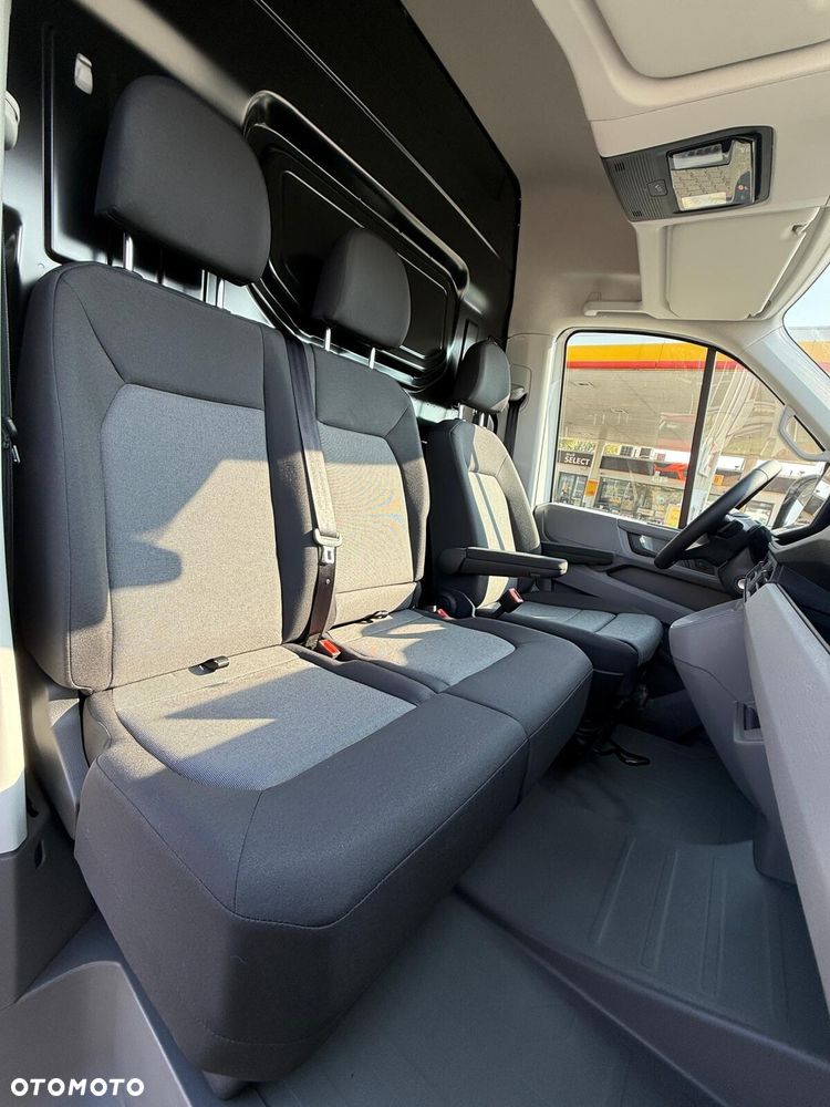 Volkswagen Crafter - 12