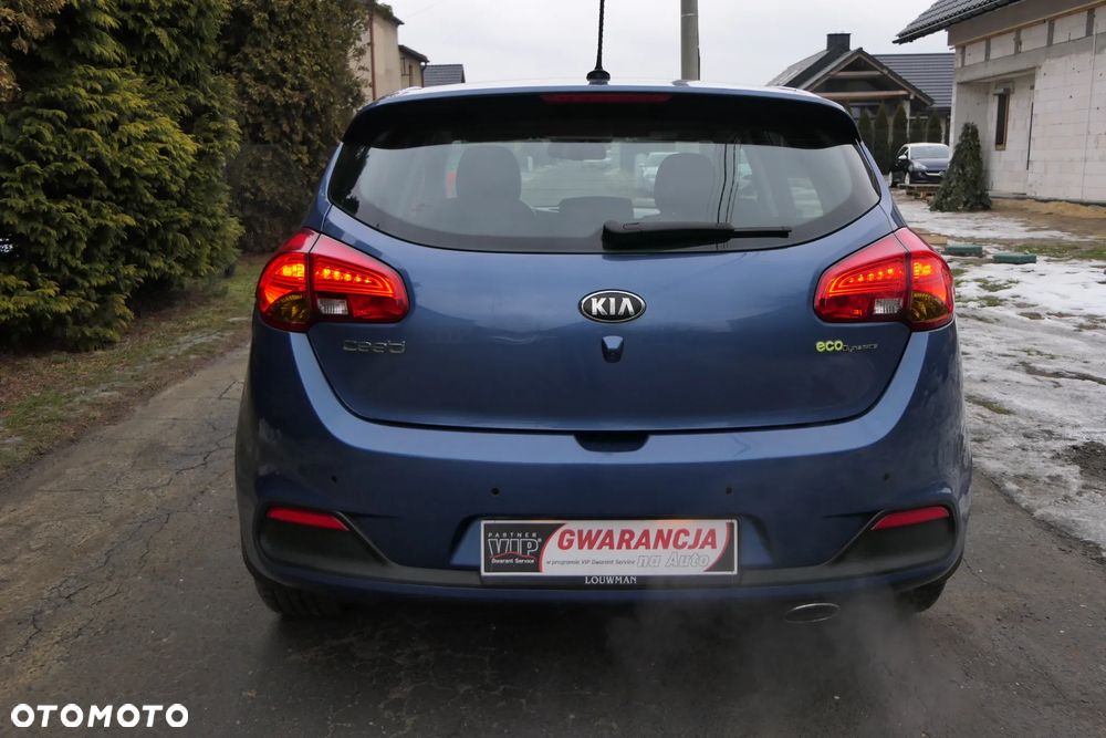 Kia Ceed 1.6 GDI Dream-Team Edition - 14