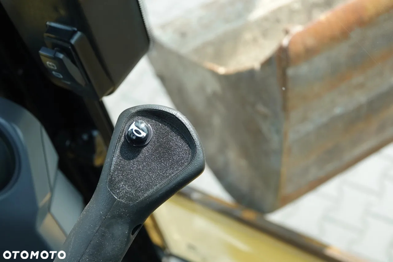 Caterpillar 432 F2 / KOPARKO-ŁADOWARKA / 2019 ROK  / KOMPLET ŁYŻEK - 33
