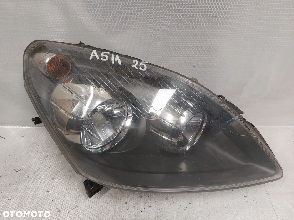 .  LAMPA PRZOD PRZEDNIA PRAWA OPEL ZAFIRA B !BRAK JEDNEGO UCHWYTU! - 1