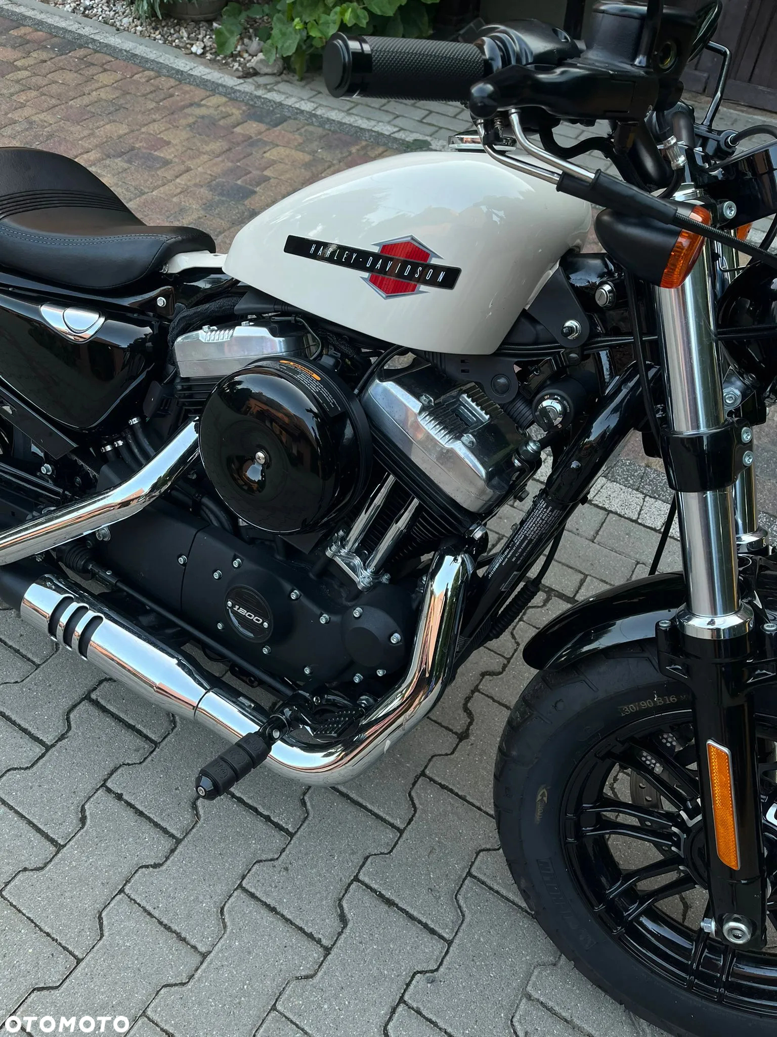 Harley-Davidson Sportster Forty-Eight - 3
