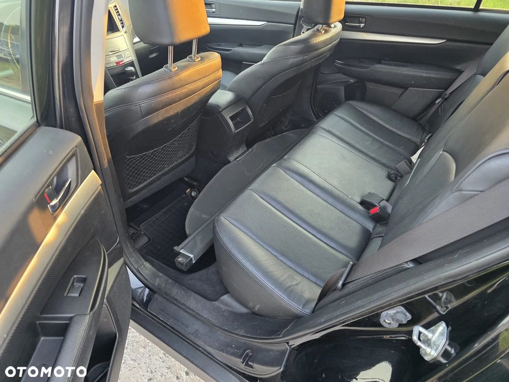 Subaru Legacy 2.0D RA HID - 6