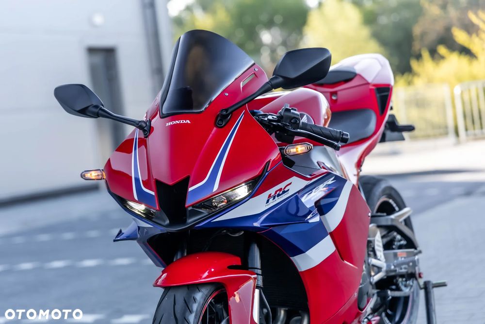 Honda CBR - 1