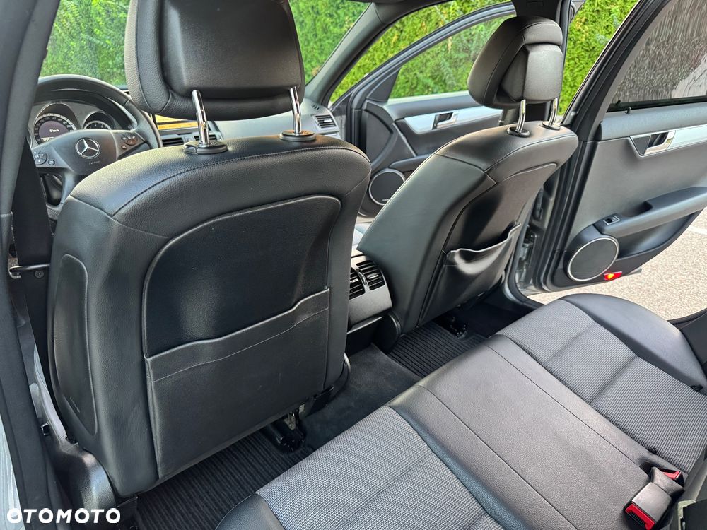 Mercedes-Benz Klasa C 200 CGI BlueEff Avantgarde - 14