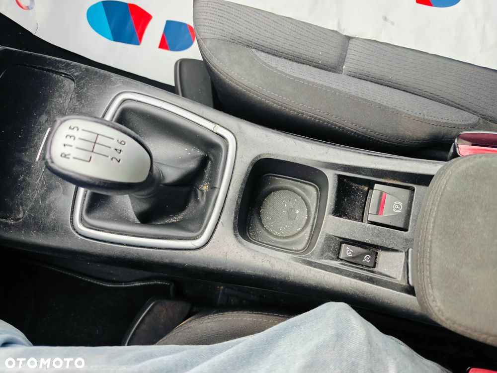 Renault Laguna 2.0 dCi FAP Initiale - 23