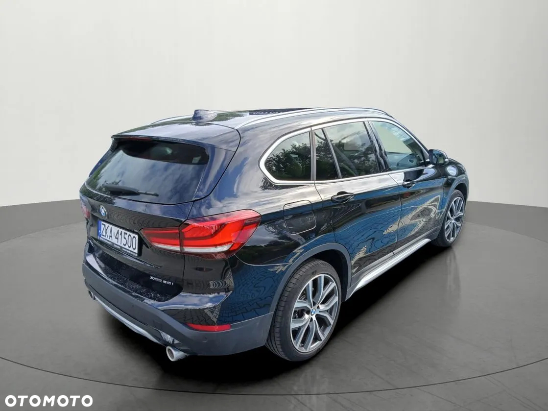 BMW X1 xDrive20i xLine - 4