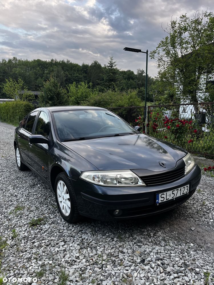 Renault Laguna - 1