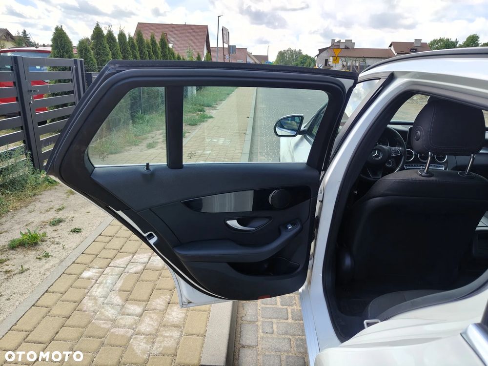Mercedes-Benz Klasa C 200 d 9G-TRONIC - 22