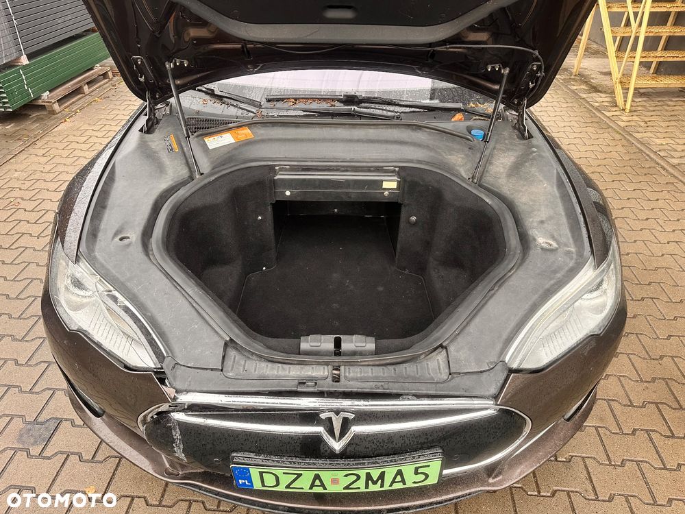 Tesla Model S Standard - 2