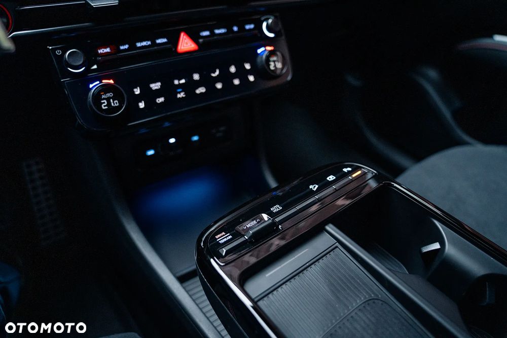 Hyundai Tucson 1.6 T-GDi HEV N-Line 4WD - 28