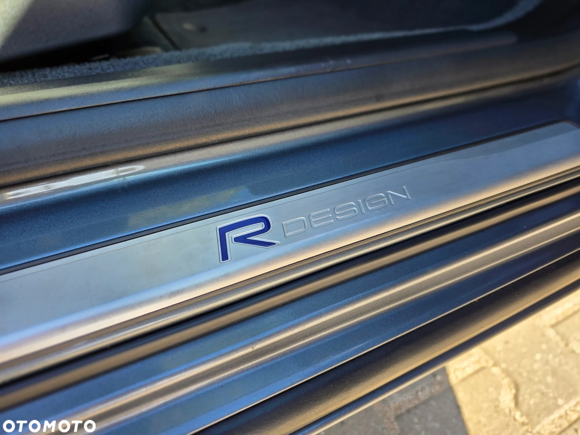 Volvo V60 D6 AWD Plug-in Hybrid Summum - 12