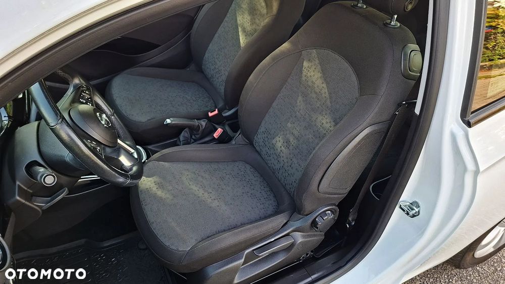 Opel Adam 1.2 White Link - 16