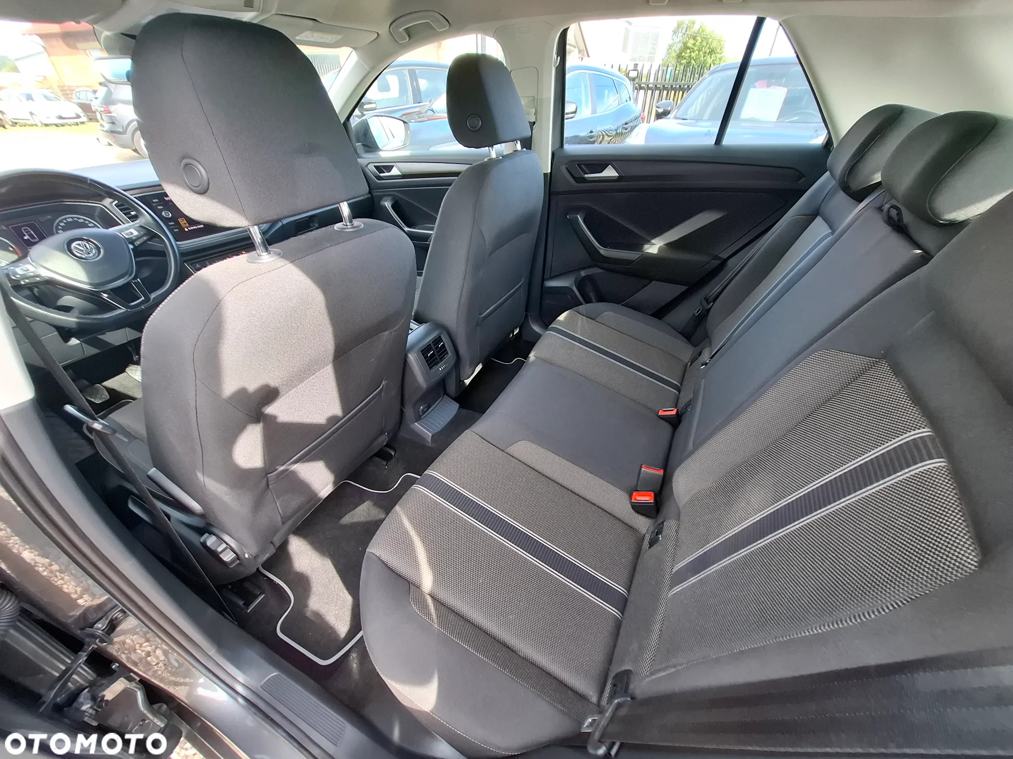 Volkswagen T-Roc 1.6 TDI SCR - 13