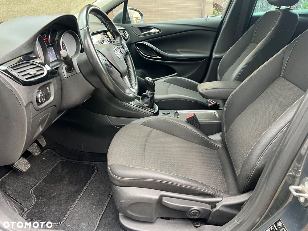 Opel Astra 1.4 Turbo Sports Tourer Business - 31