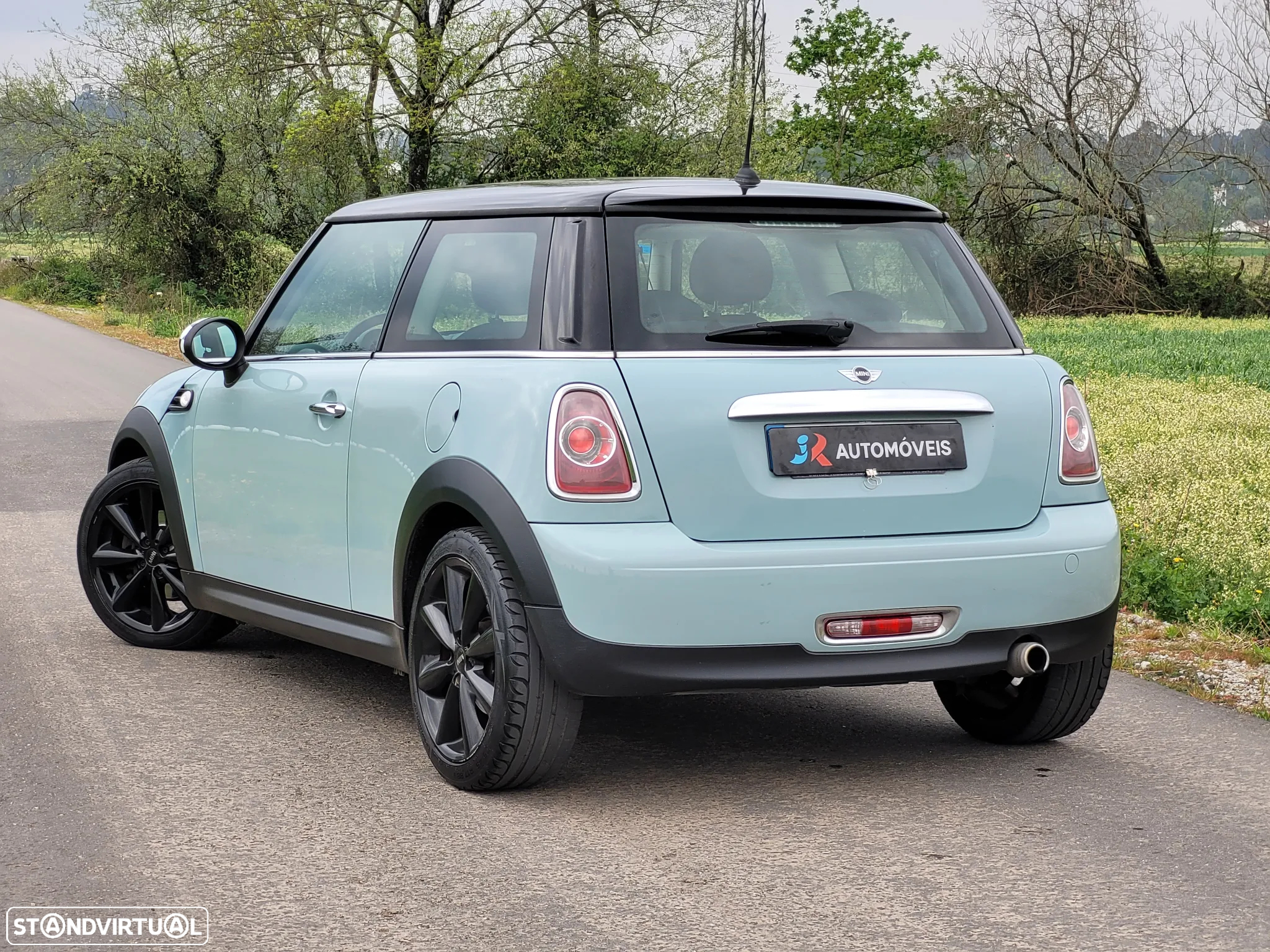 MINI 3 Portas One D - 6