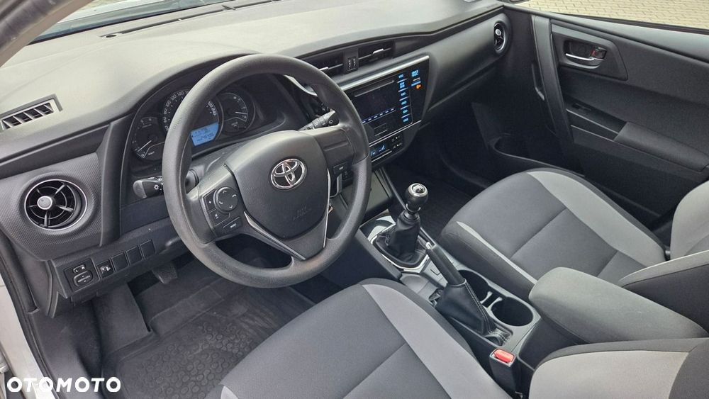 Toyota Auris 1.4 D-4D Active - 16