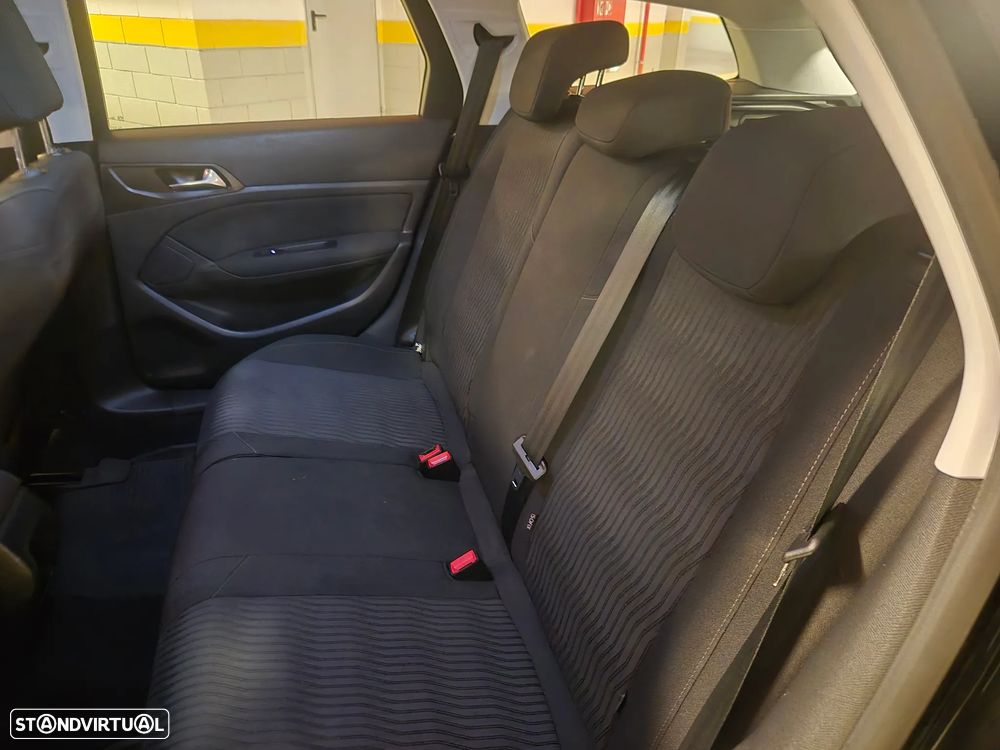 Peugeot 308 SW 1.6 BlueHDi Style - 28