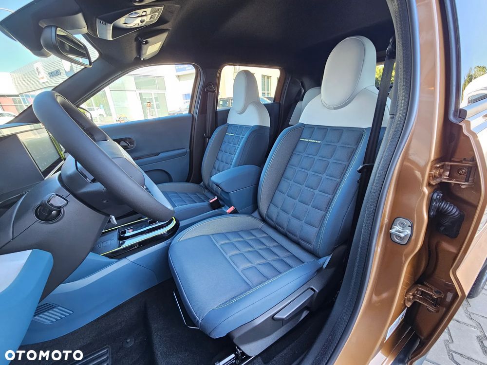 Fiat Grande Panda 1.2 mHEV La Prima eDCT - 10