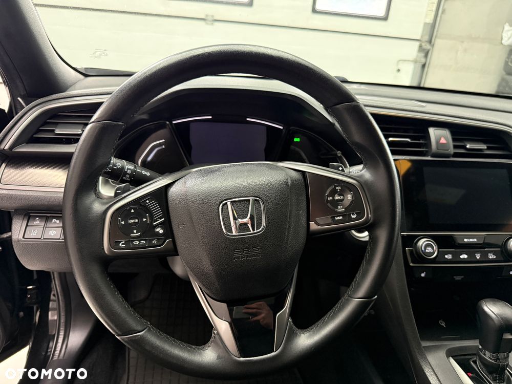 Honda Civic 1.5 i-VTEC Turbo CVT Sport - 18