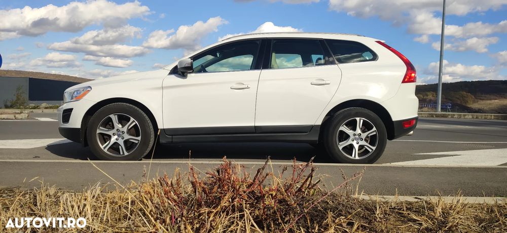 Volvo XC 60 D4 AWD Summum - 9