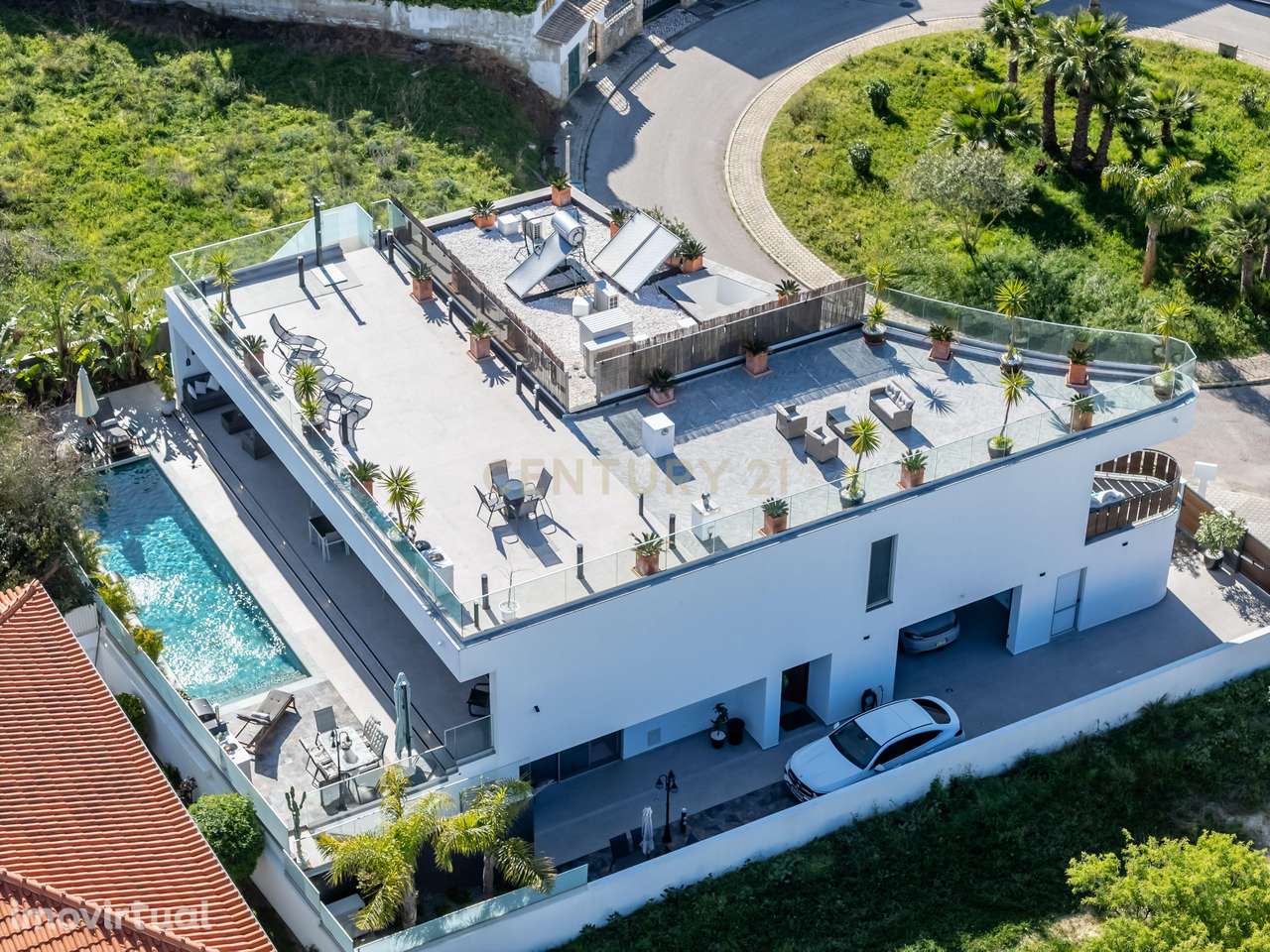 Moradia de Luxo em Lagos com Vista Mar, Piscina Aquecida e Rooftop Exc - Grande imagem: 4/45