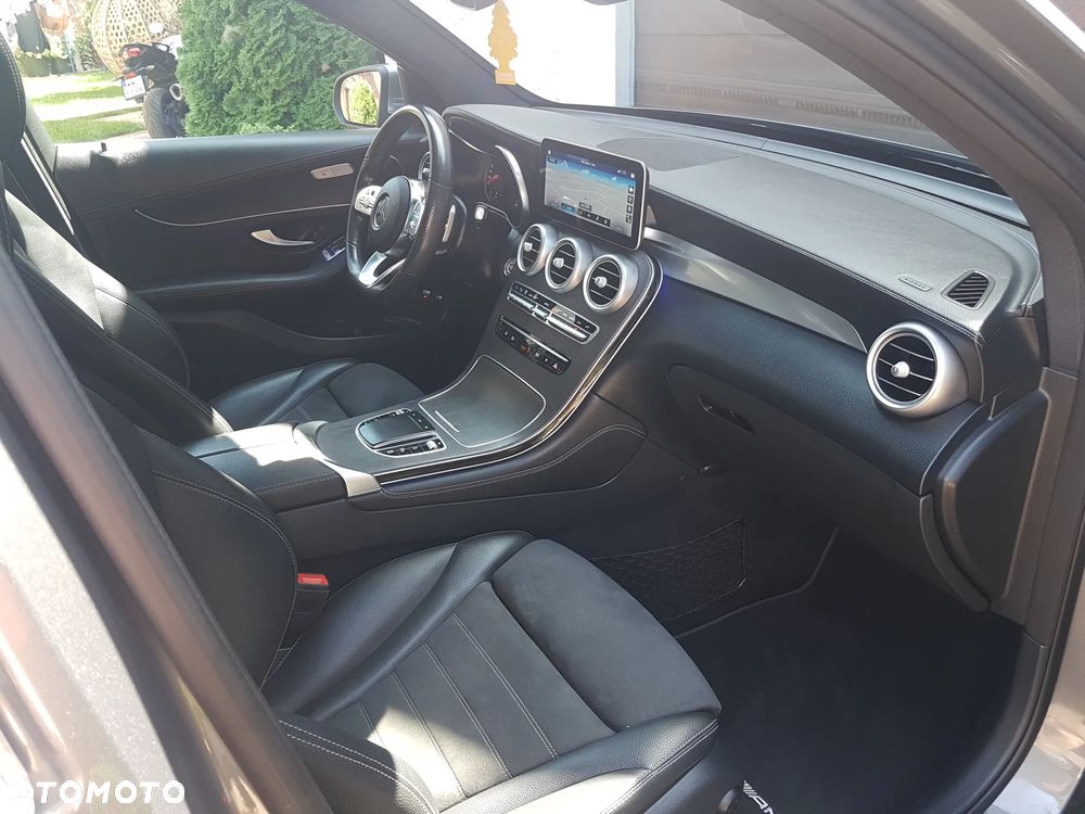 Mercedes-Benz GLC 200 4Matic 9G-TRONIC AMG Line - 15