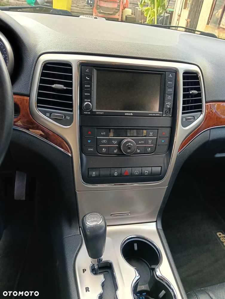 Jeep Grand Cherokee - 8