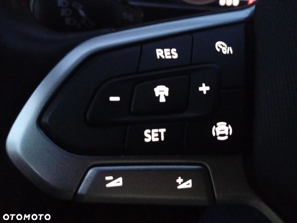 Volkswagen Tiguan 2.0 TDI SCR DSG Elegance - 8
