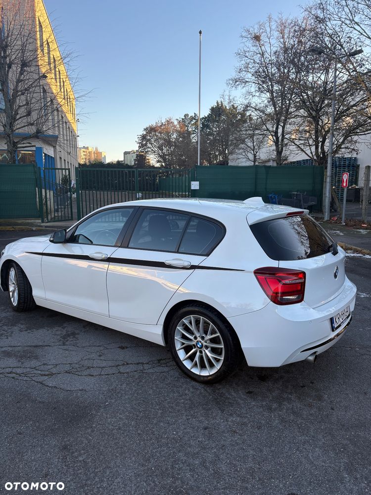 BMW Seria 1 118d Sport Line - 5