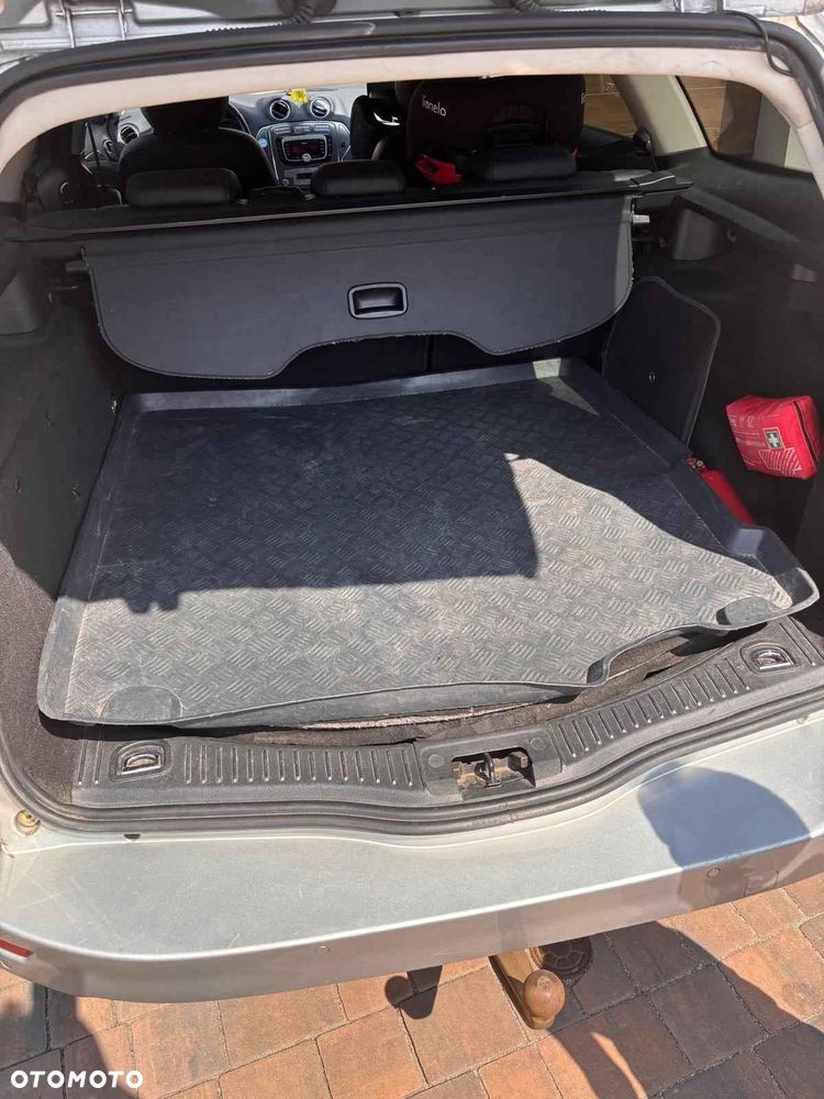 Ford Mondeo 2.0 TDCi Titanium - 3