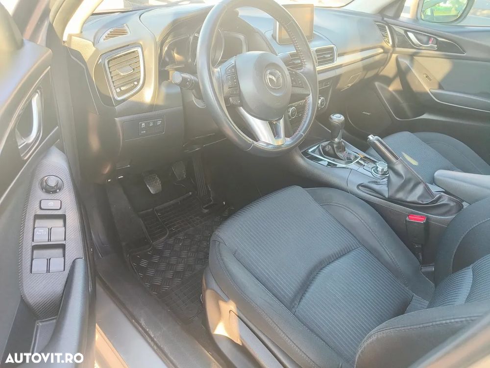 Mazda 3 G120 Revolution - 9