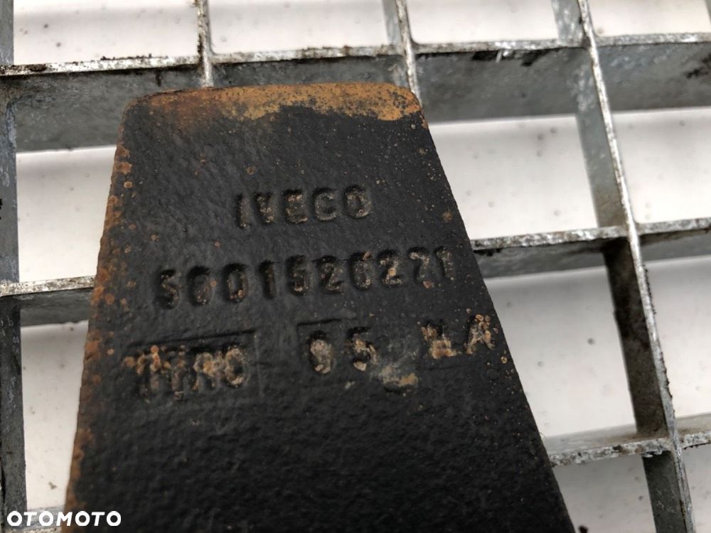 RESOR PRZÓD  IVECO DAILY VI Autobus 2014 - 2022 50C16 115 kW [156 KM] olej napędowy 2019 - 2022 - 4