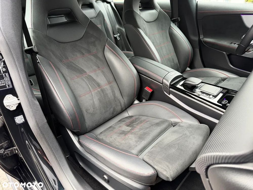 Mercedes-Benz CLA - 31