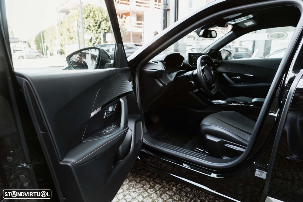 Peugeot e-2008 50 kWh Allure - 9