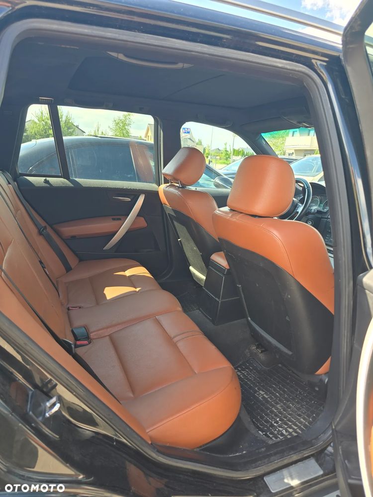 BMW X3 2.0d - 12