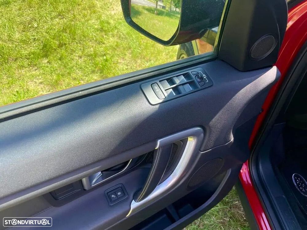 Land Rover Discovery Sport - 26