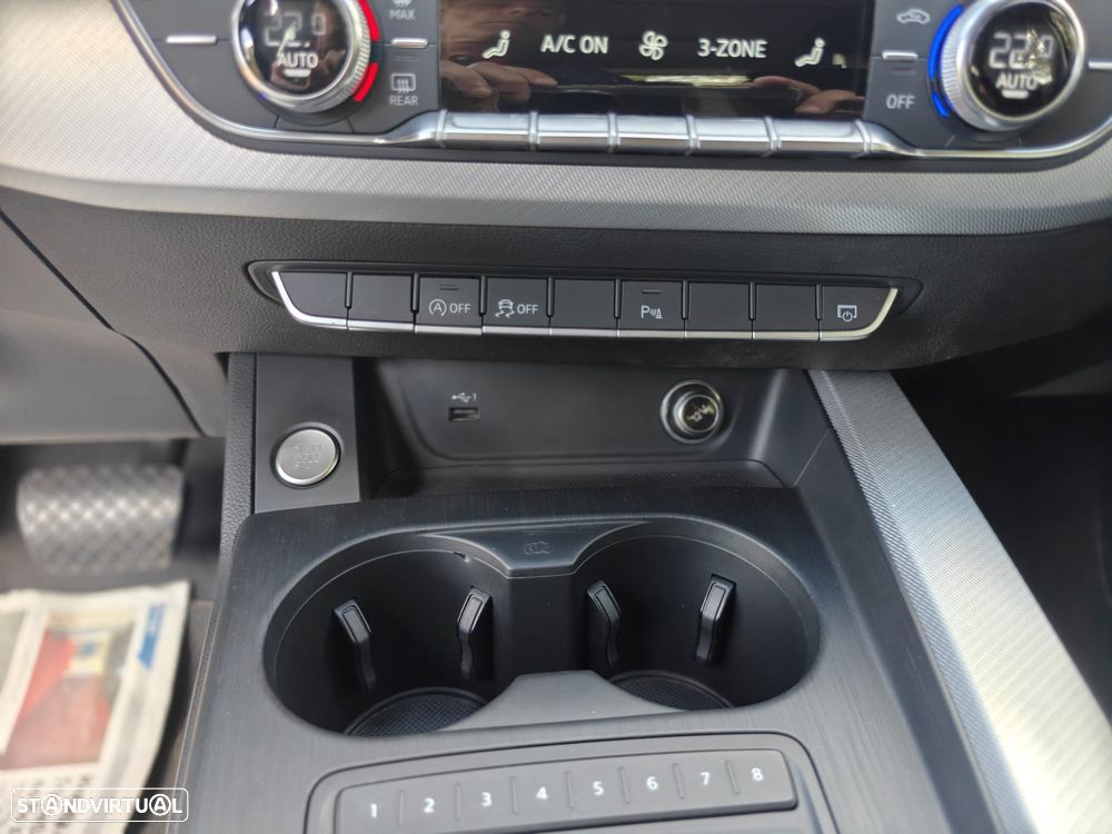 Audi A4 Avant 35 TDI Sport S tronic - 44