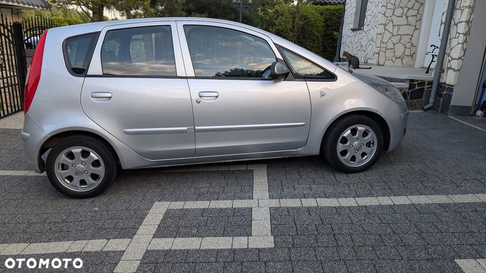 Mitsubishi Colt 1.5 Invite - 4