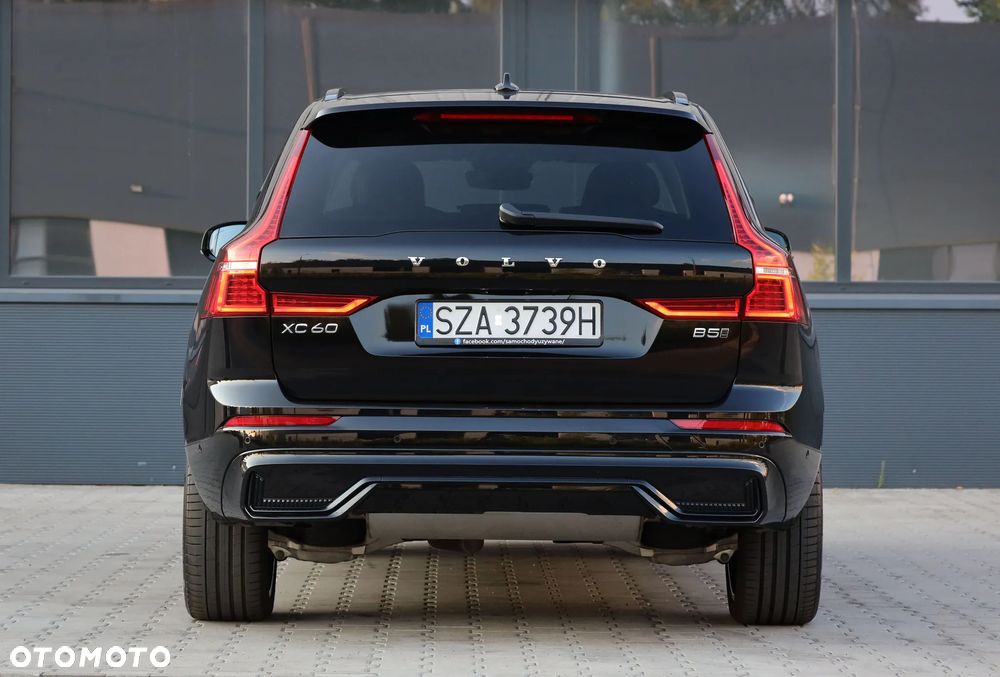 Volvo XC 60 B5 B AWD Plus Dark - 41
