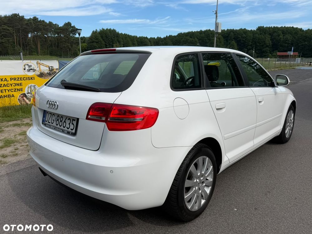 Audi A3 Sportback - 3